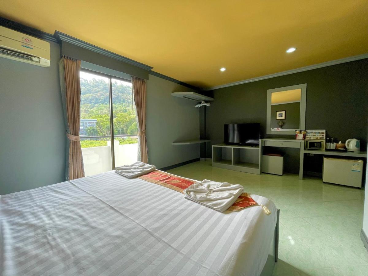 The Little Moon Residence Patong Екстер'єр фото